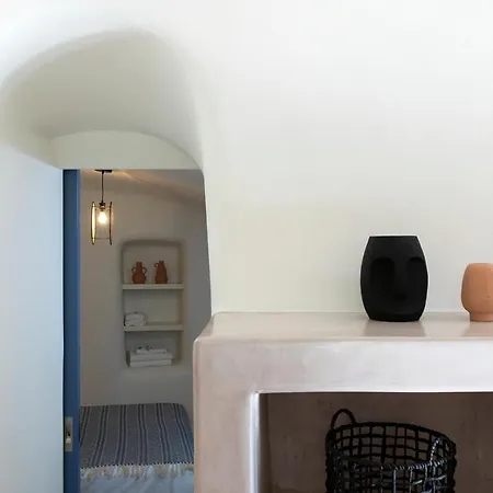 Acave Santorini Vothon